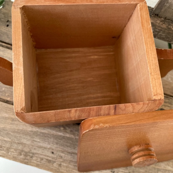 UNIQUE HANDCRAFTED WOOD TEA CONTAINER - Picture 3 of 12